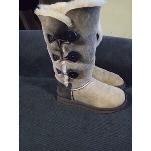 UGG Shoes Women's 5 Bailey Button Triplet Triple Button Brown Classic Tall Boots